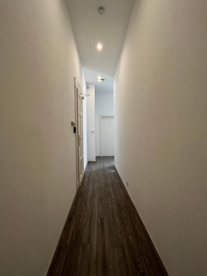 D58 Delux Apartments In The City Center Budapeste Exterior foto